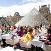 Emily in Paris - galeria zdjęć - filmweb