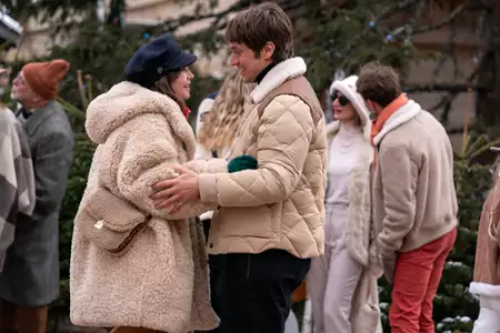 Emily w Paryżu - galeria zdjęć - filmweb