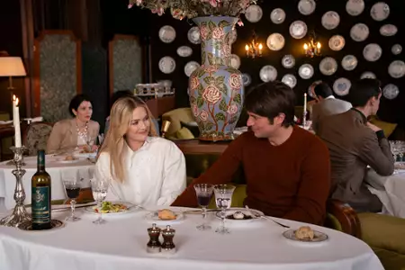 Emily w Paryżu - galeria zdjęć - filmweb