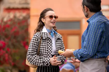 Emily w Paryżu - galeria zdjęć - filmweb
