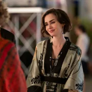 Emily in Paris - galeria zdjęć - filmweb