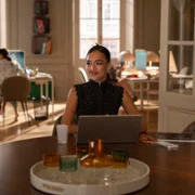 Emily in Paris - galeria zdjęć - filmweb