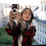 Emily in Paris - galeria zdjęć - filmweb