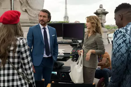 Emily w Paryżu - galeria zdjęć - filmweb