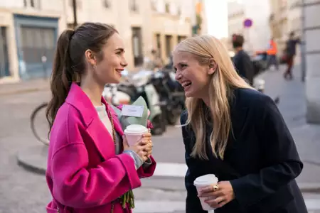 Emily w Paryżu - galeria zdjęć - filmweb