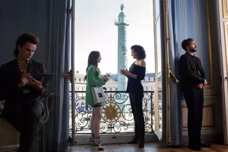 Emily w Paryżu - galeria zdjęć - filmweb