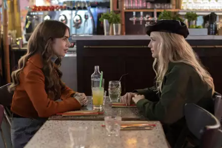 Emily w Paryżu - galeria zdjęć - filmweb