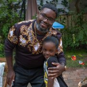 Fatherhood - galeria zdjęć - filmweb