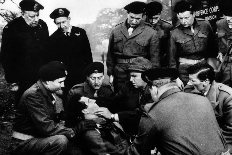 Wioska przeklętych - galeria zdjęć - filmweb