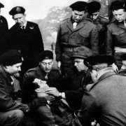 Wioska przeklętych - galeria zdjęć - filmweb