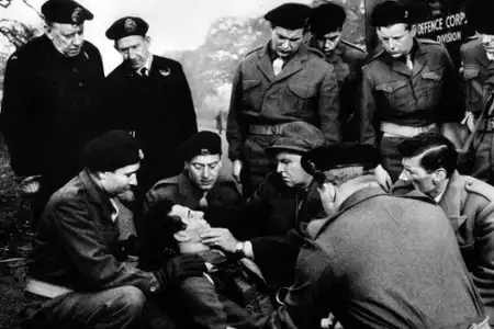 Wioska przeklętych - galeria zdjęć - filmweb