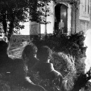Wioska przeklętych - galeria zdjęć - filmweb