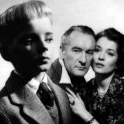 Wioska przeklętych - galeria zdjęć - filmweb