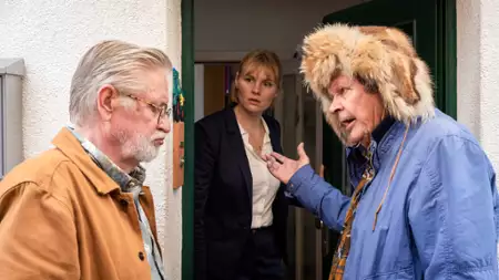 Stary człowiek w poszukiwaniu escorta - galeria zdjęć - filmweb