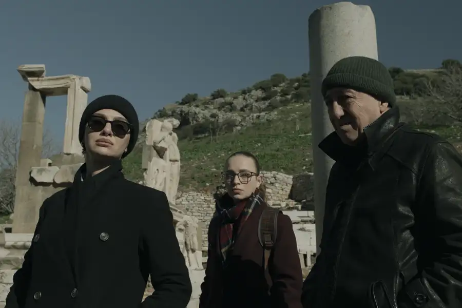 Cmentarzysko - galeria zdjęć - filmweb