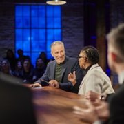 O problemach z Jonem Stewartem - galeria zdjęć - filmweb