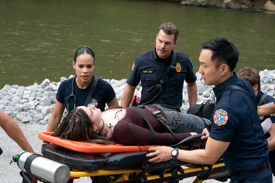 9-1-1: Nashville - galeria zdjęć - filmweb