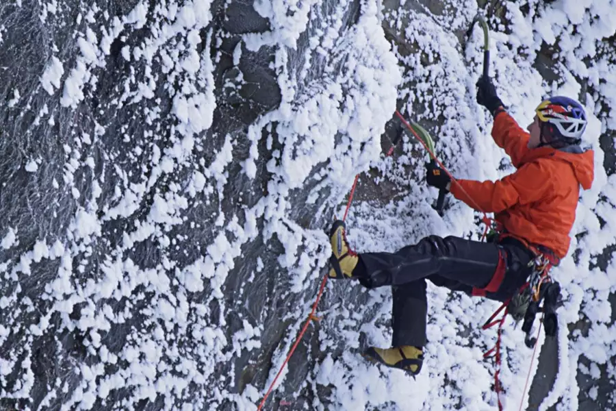 Jimmy Chin: Na granicy wytrzymałości - galeria zdjęć - filmweb