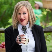 Schitt's Creek - galeria zdjęć - filmweb