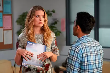Schitt's Creek - galeria zdjęć - filmweb