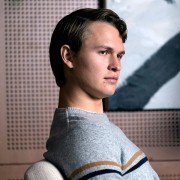 Jonathan - galeria zdjęć - filmweb