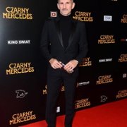 Czarny Mercedes - galeria zdjęć - filmweb