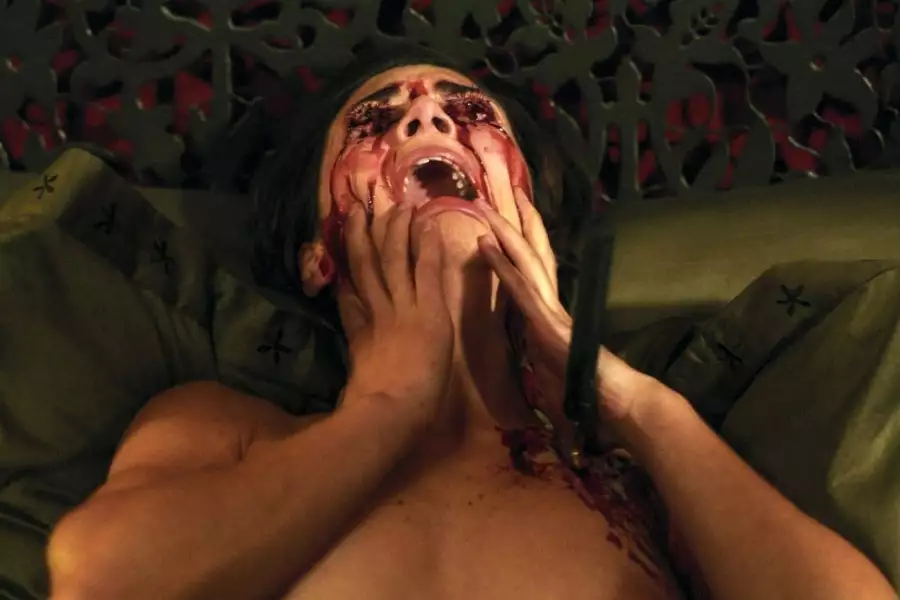 Matka łez - galeria zdjęć - filmweb