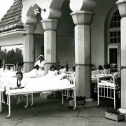 Z dala od orkiestry - galeria zdjęć - filmweb