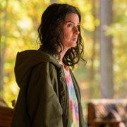 Shelley Hennig w Polowanie