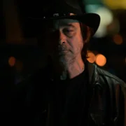 Hunting Season - galeria zdjęć - filmweb