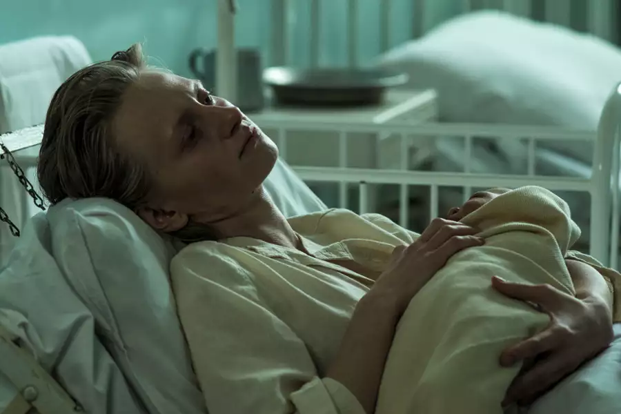 Gra z Cieniem - galeria zdjęć - filmweb