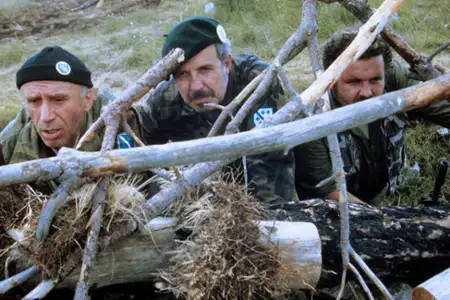 Ziemia niczyja - galeria zdjęć - filmweb
