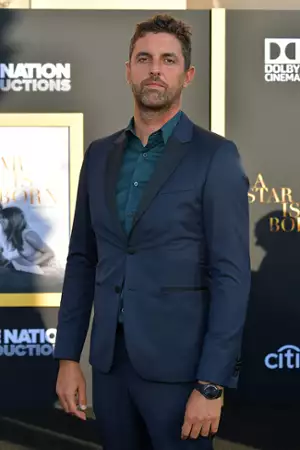 Narodziny gwiazdy - galeria zdjęć - filmweb
