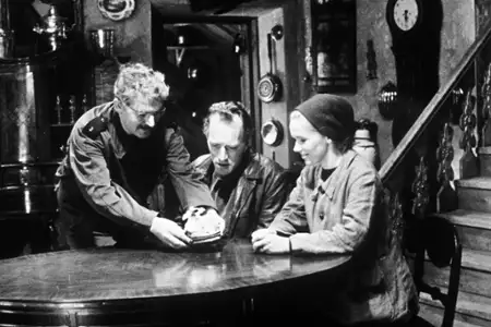 Hańba - galeria zdjęć - filmweb