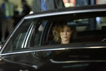 Uwikłana - galeria zdjęć - filmweb