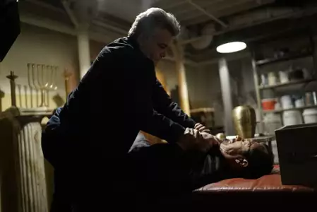 Uwikłana - galeria zdjęć - filmweb