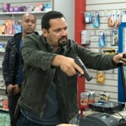 Shades of Blue - galeria zdjęć - filmweb