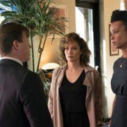 Shades of Blue - galeria zdjęć - filmweb