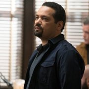 Shades of Blue - galeria zdjęć - filmweb