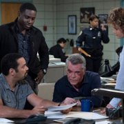 Shades of Blue - galeria zdjęć - filmweb