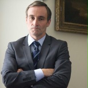 Derek Riddell w W skrytości