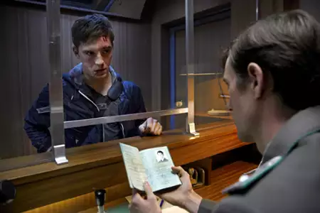 Szpieg D'83 - galeria zdjęć - filmweb