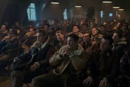 Władcy przestworzy - galeria zdjęć - filmweb