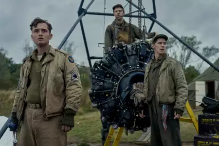 Władcy przestworzy - galeria zdjęć - filmweb