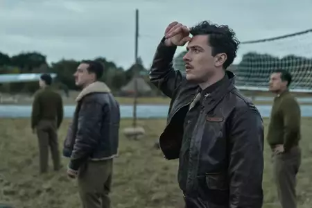 Władcy przestworzy - galeria zdjęć - filmweb
