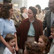 We Were the Lucky Ones - galeria zdjęć - filmweb