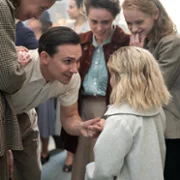 We Were the Lucky Ones - galeria zdjęć - filmweb