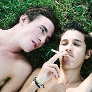 Podaj mi dłoń - galeria zdjęć - filmweb