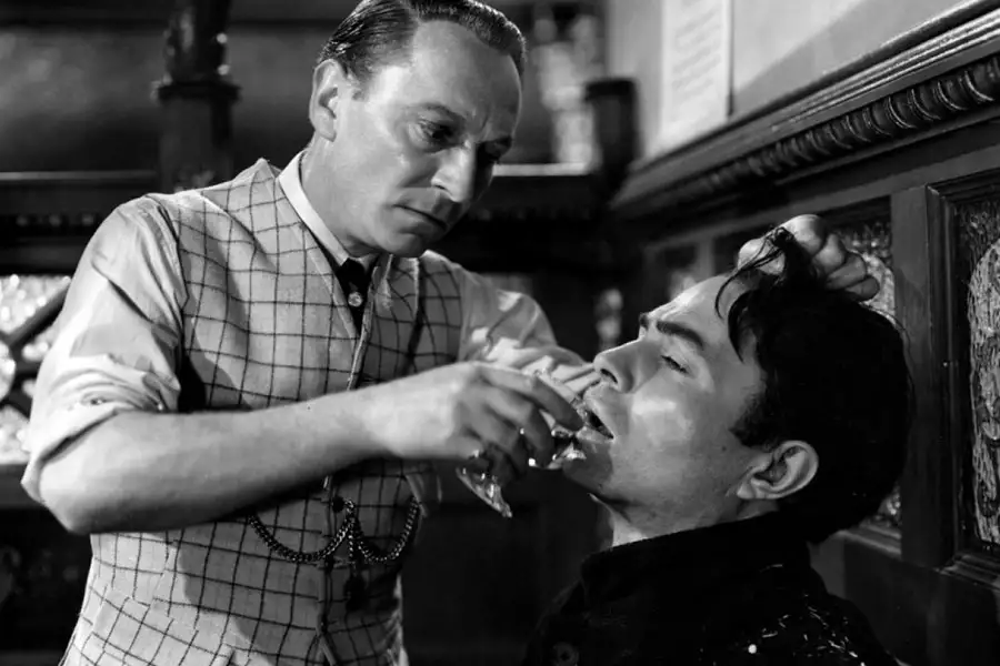 Niepotrzebni mogą odejść - galeria zdjęć - filmweb