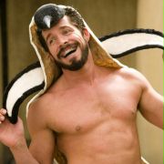 Sean Maguire w Poznaj moich Spartan
